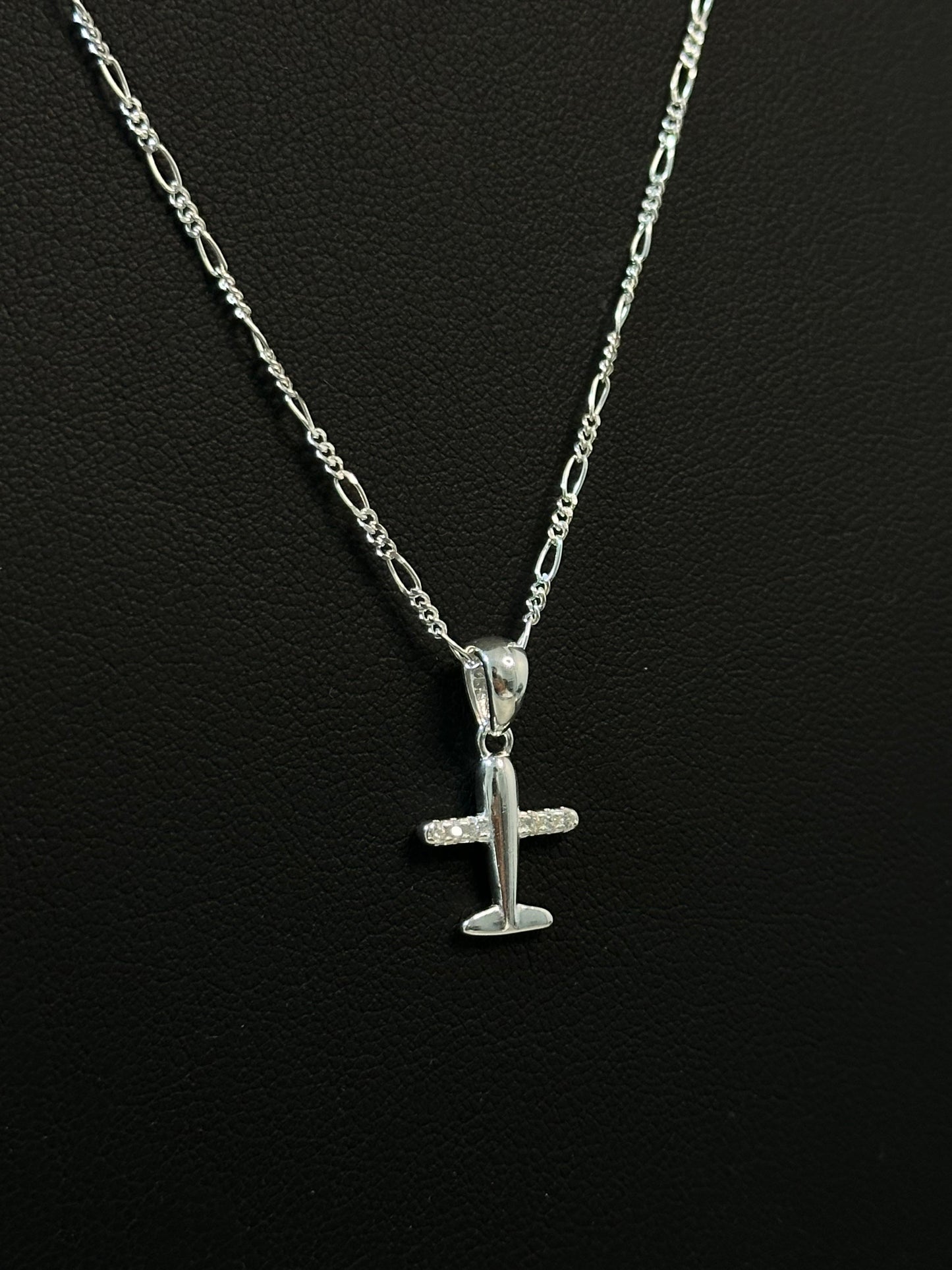 Collar avión de plata