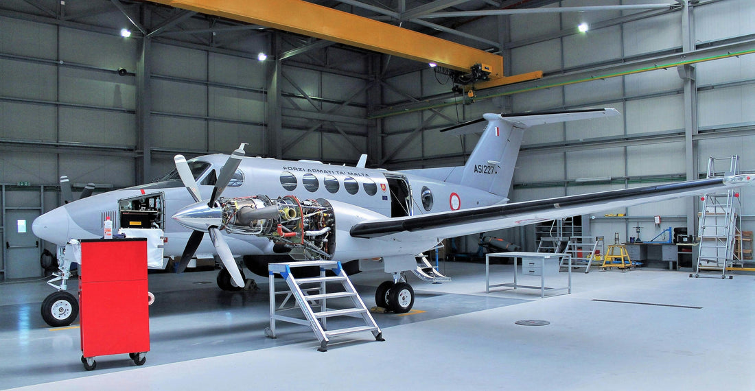 Taller Aeronáutico en México: Guía para detectar "Focos Rojos" y proteger tu inversión